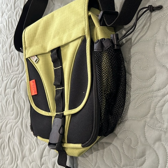 Ampac Messenger Bag - Picture 8 of 8